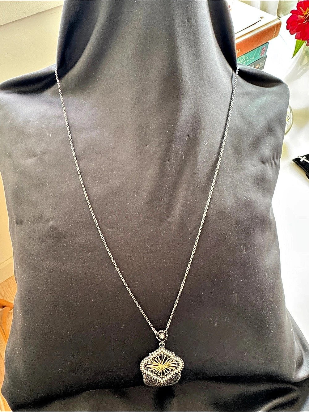 Premier Designs Charleston Filigree Rhinestone Pendant Necklace